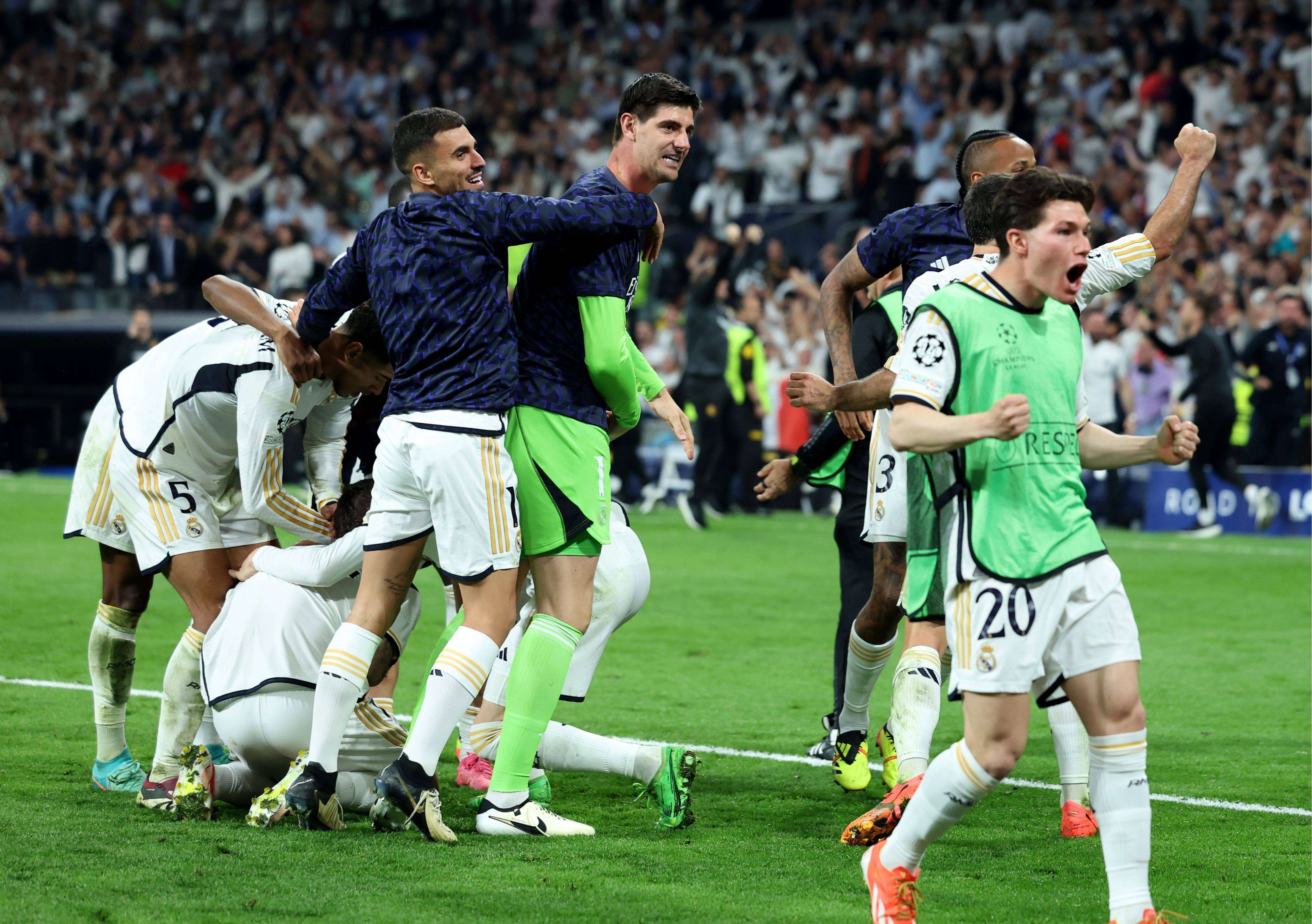  Los jugadores del Real Madrid celebran un gol al Bayern.