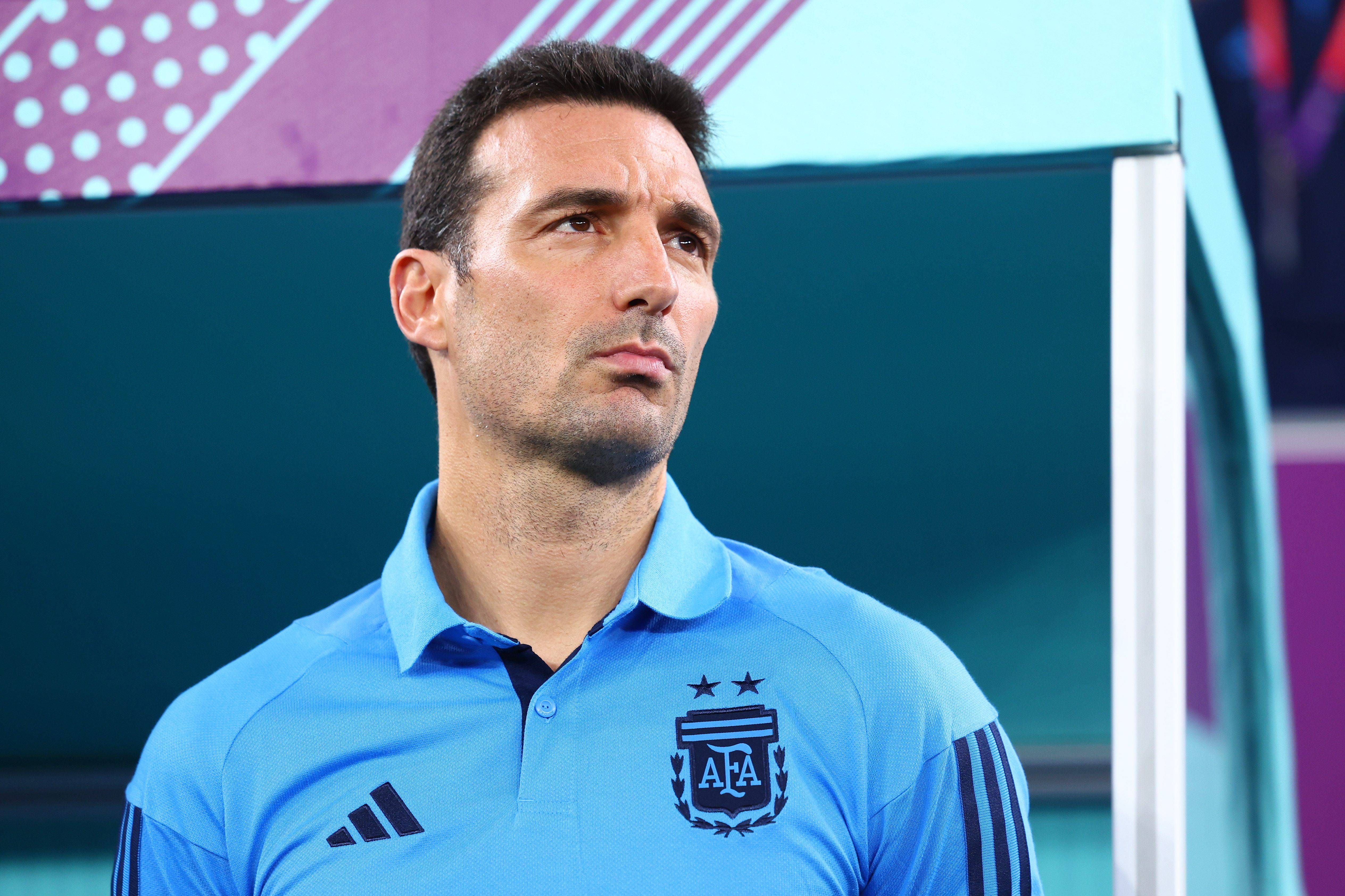  El seleccionador Lionel Scaloni, en el banquillo de Argentina.