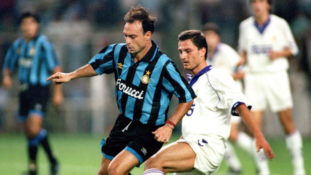  El 'Toto' Schillaci durante un partido ante el Real Madrid (Fuente: Cordon Press)