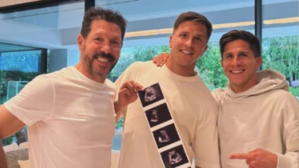  Simeone, Gianluca y Giuliano, con la ecografía (Redes sociales)
