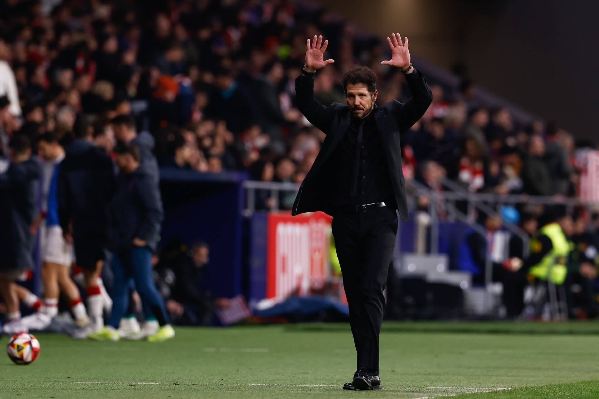  Simeone en el Metropolitano, durante el Atlético de Madrid - Athletic Club de Copa