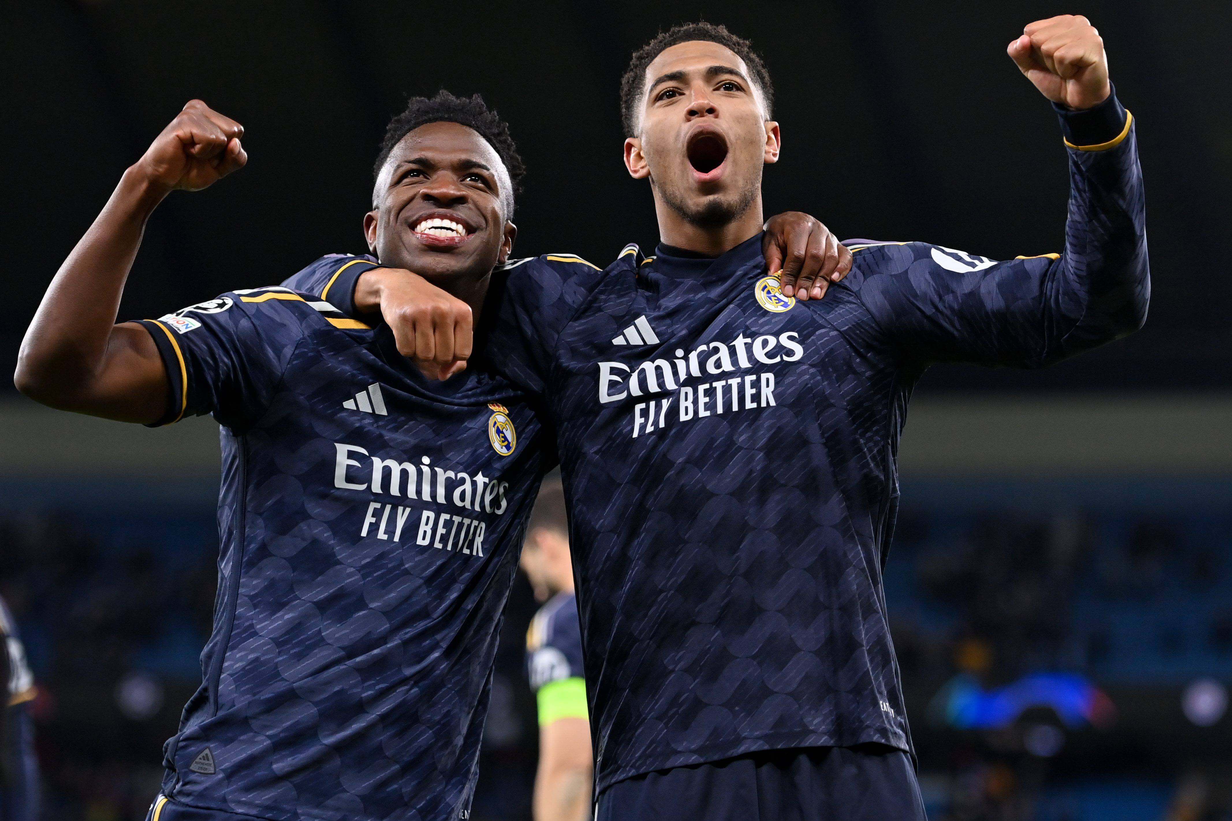 Jude Bellingham y Vinicius celebran el pase a las semifinales de la Champions (Cordon Press)