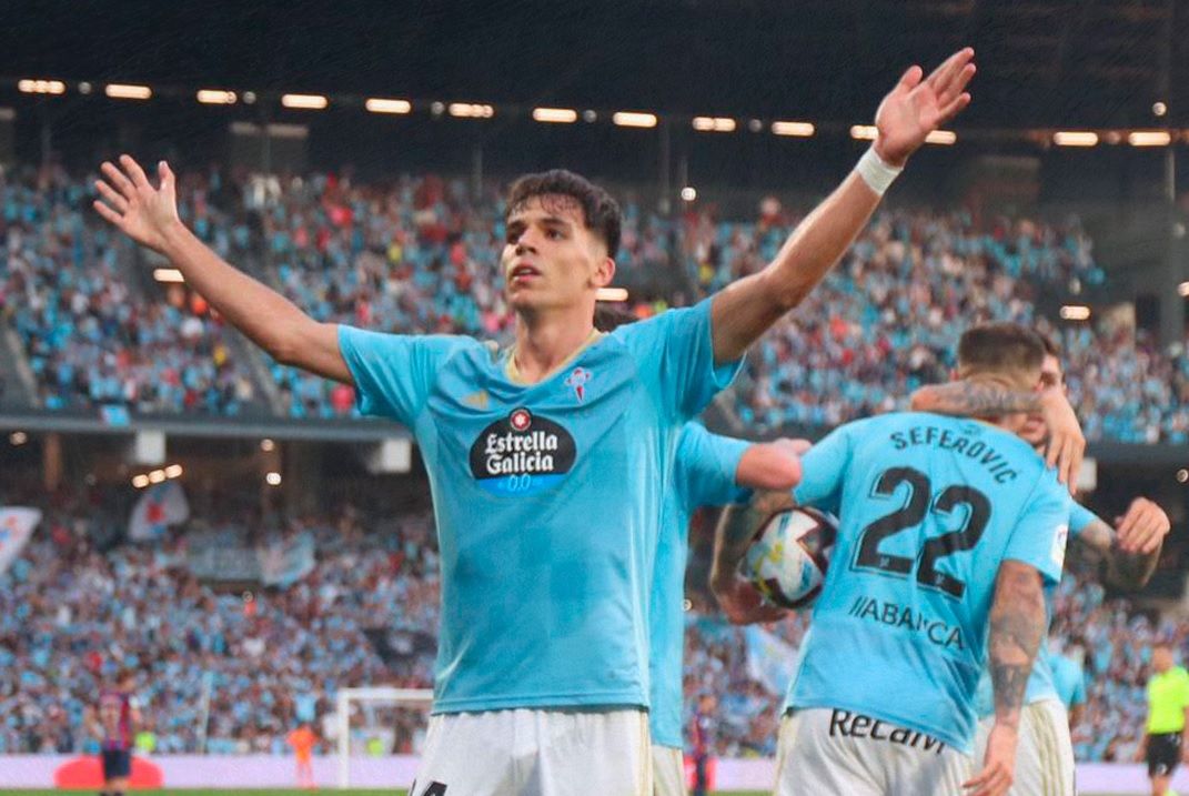 Gabri Veiga celebra su gol al Barcelona.