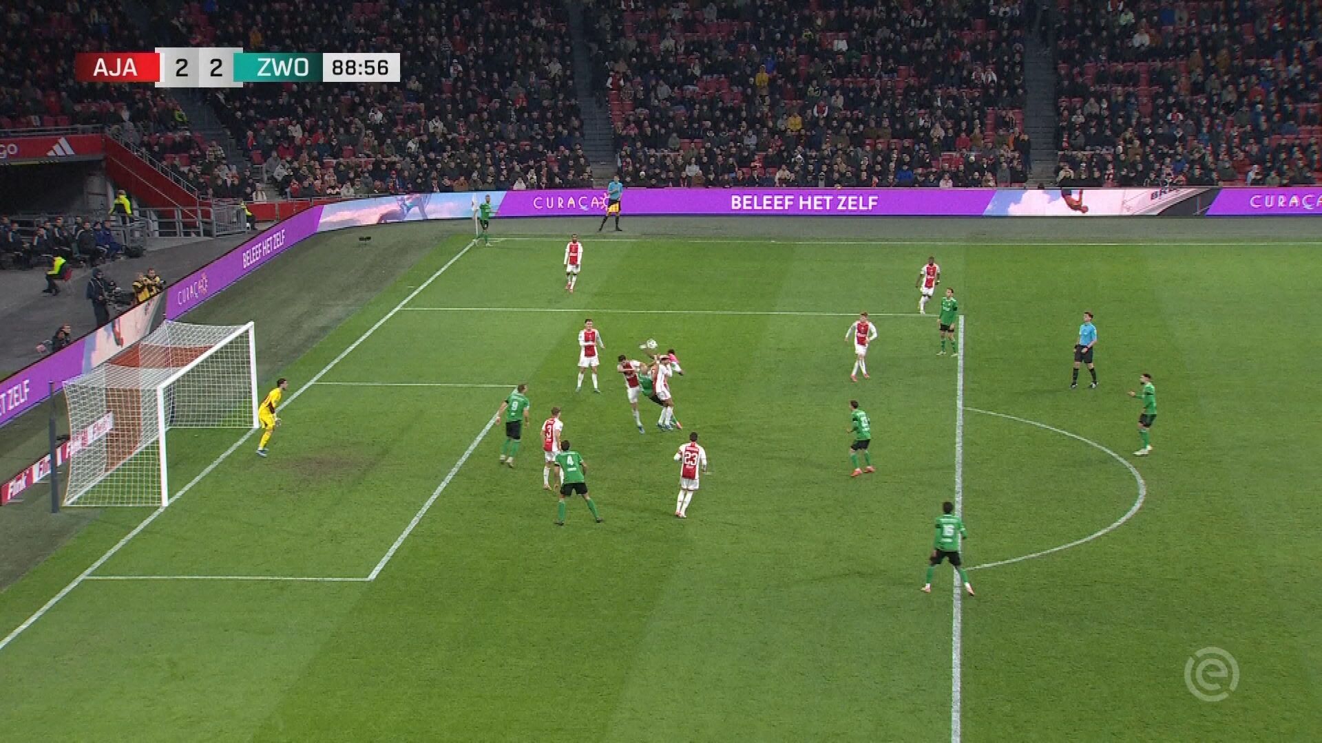 Vellios asiste de chilena y Thy remata con la misma técnica