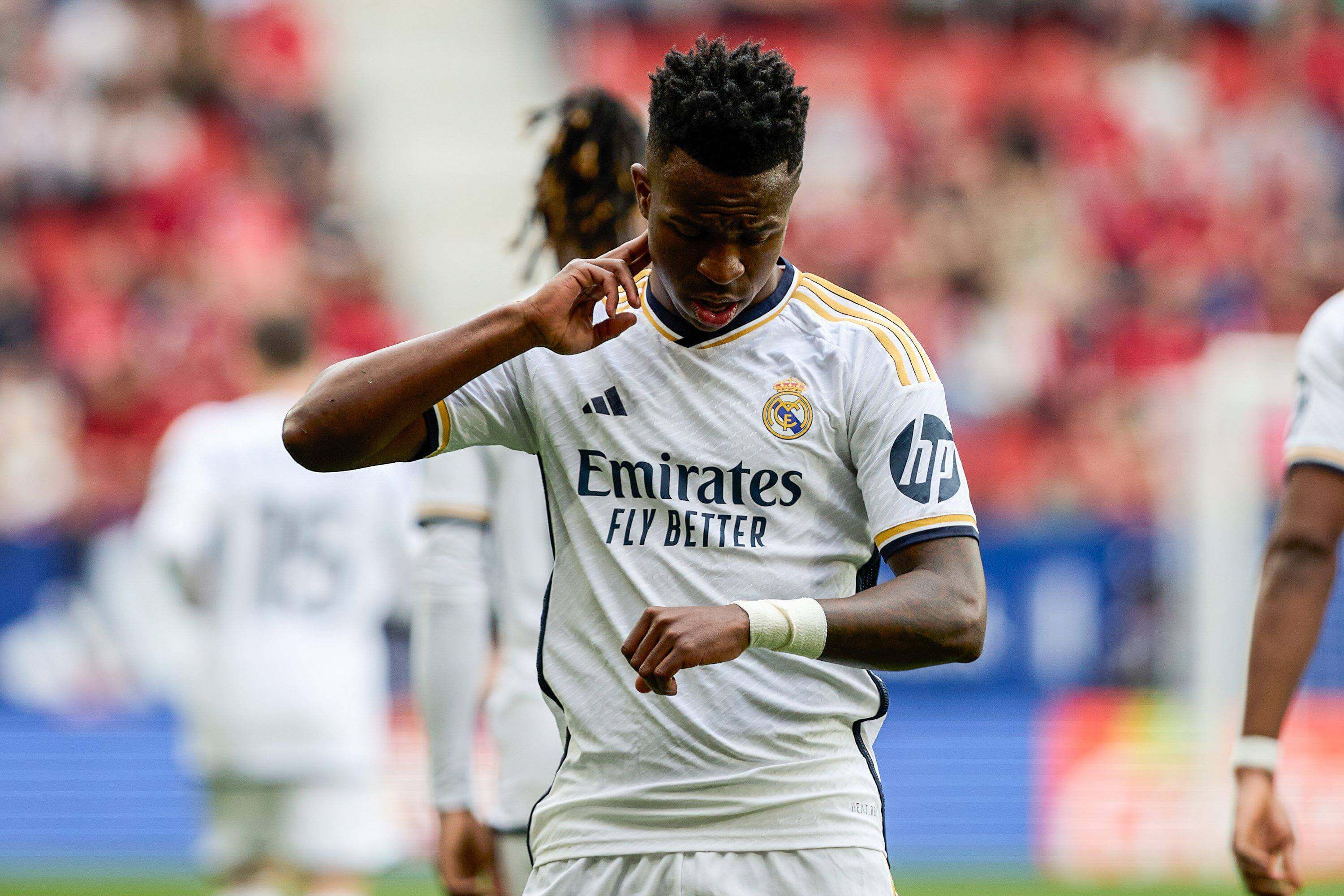  Vinicius, en el Osasuna-Real Madrid (FOTO: Cordón Press).