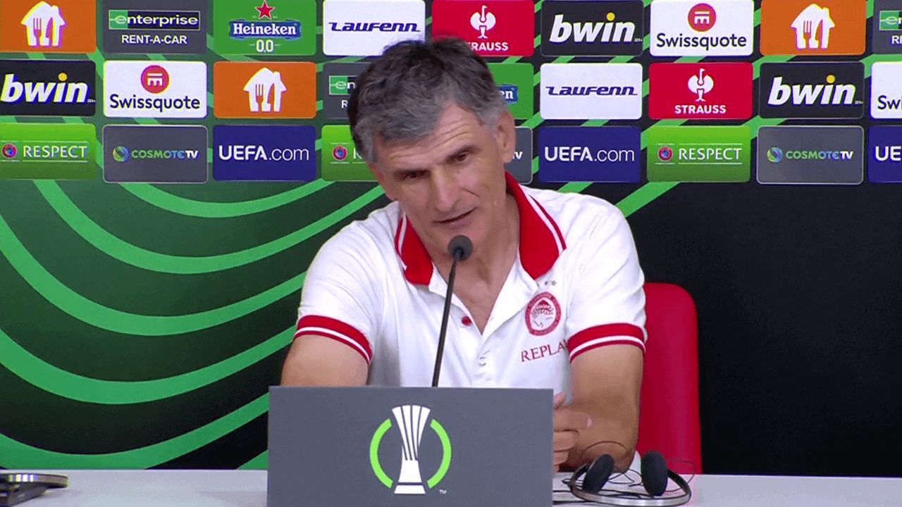 José Luis Mendilibar, en rueda de prensa tras el pase de Olympiacos a la final de la Conference.