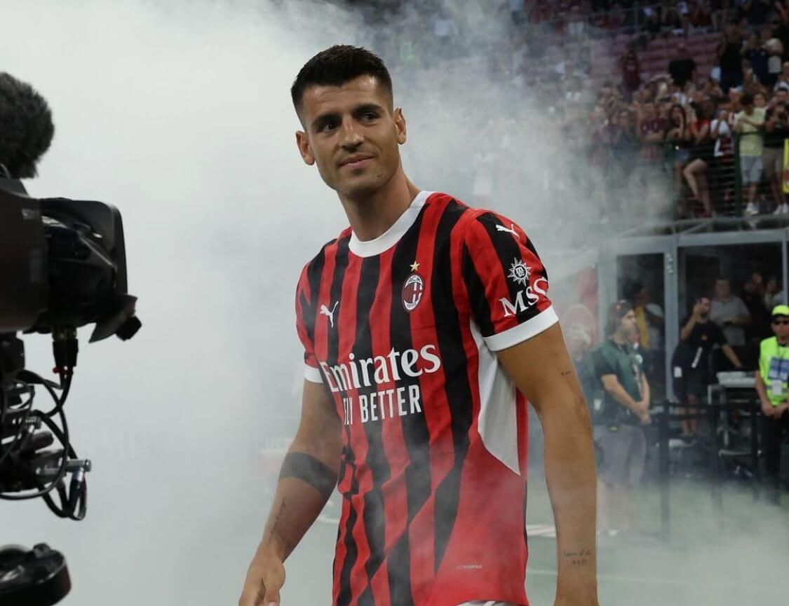  Álvaro Morata con la camiseta del Milan