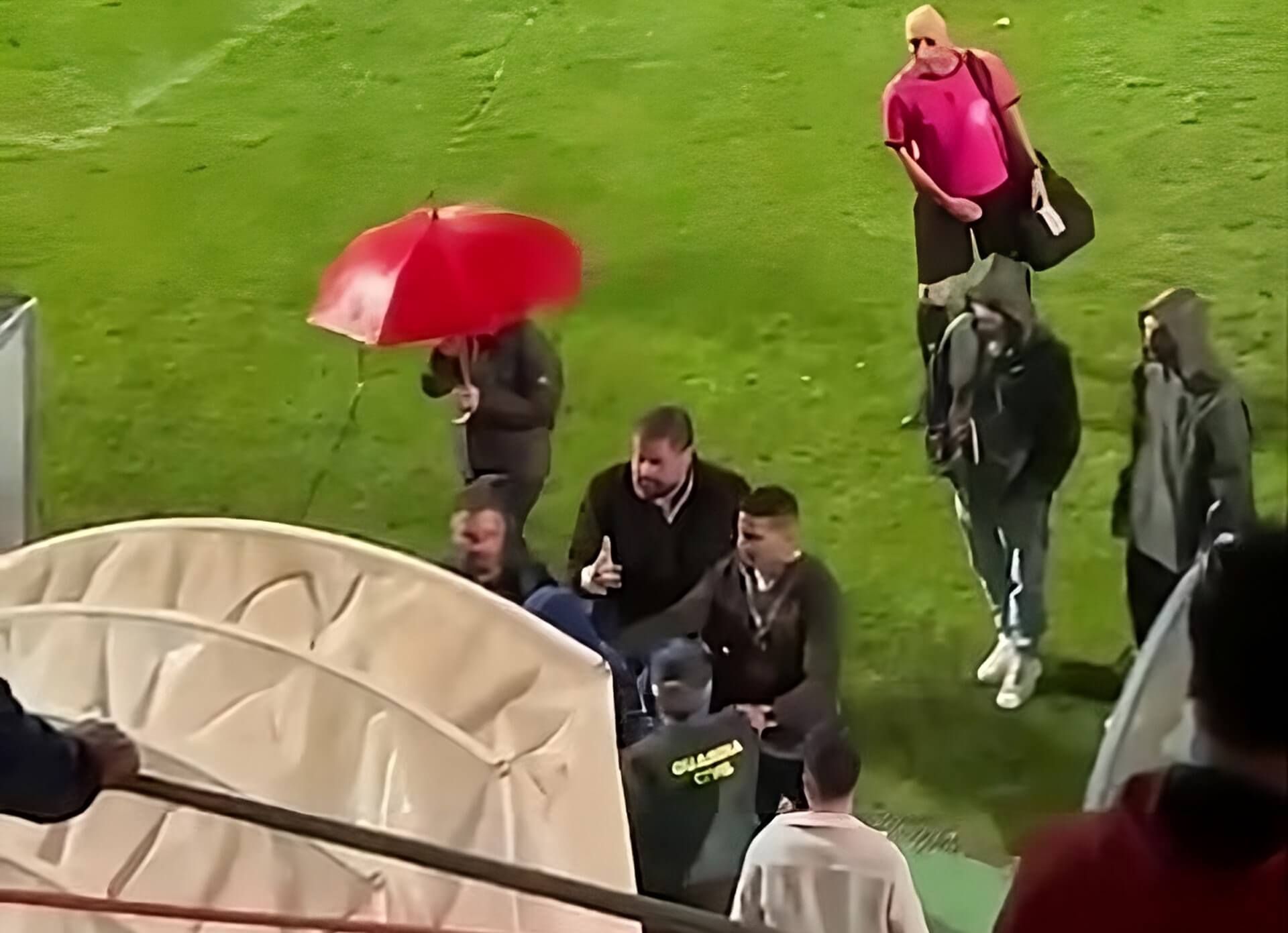 El altercado entre Sérgio Conceiçao y Manuel Barroso.