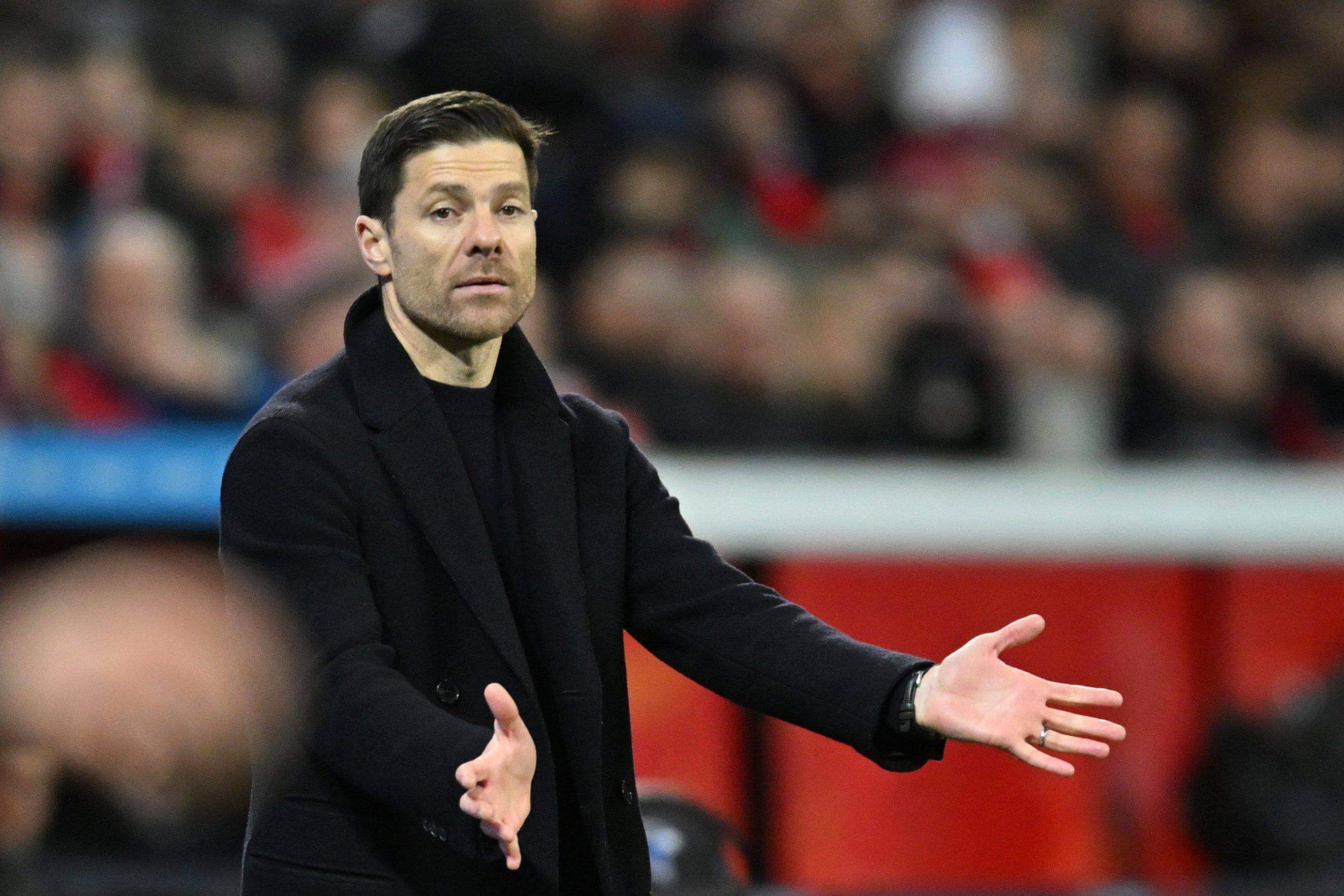  Xabi Alonso en su último partido con el Bayer Leverkusen