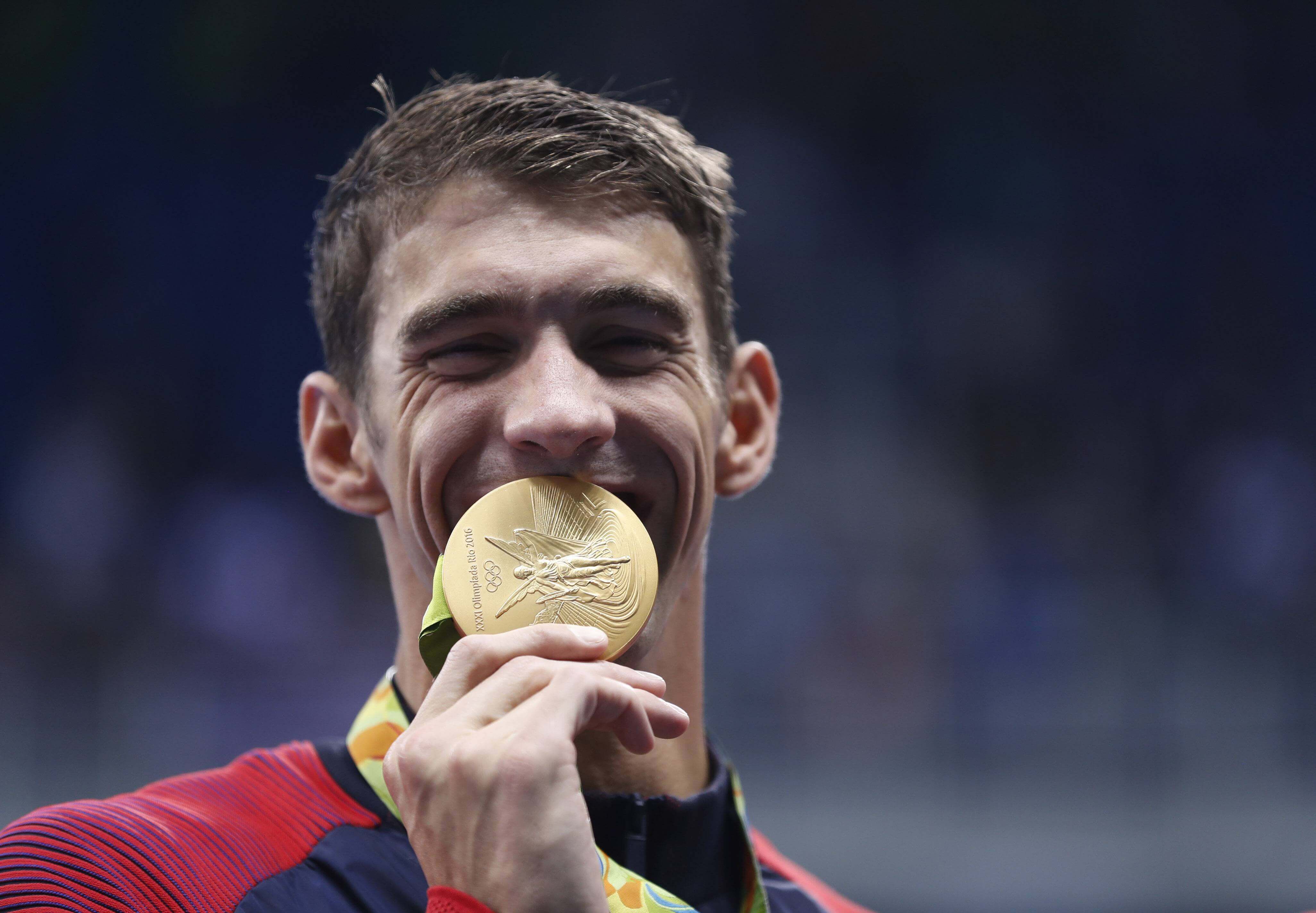 Michael Phelps con una de sus medallas en los Juegos Olímpicos (Cordon Press)