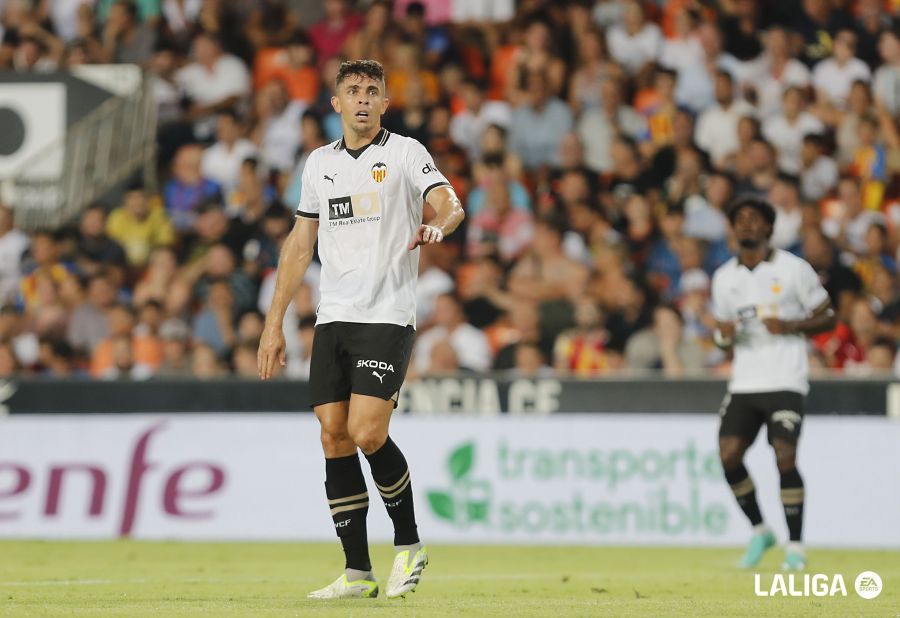 Paulista ante Las Palmas en Mestalla..