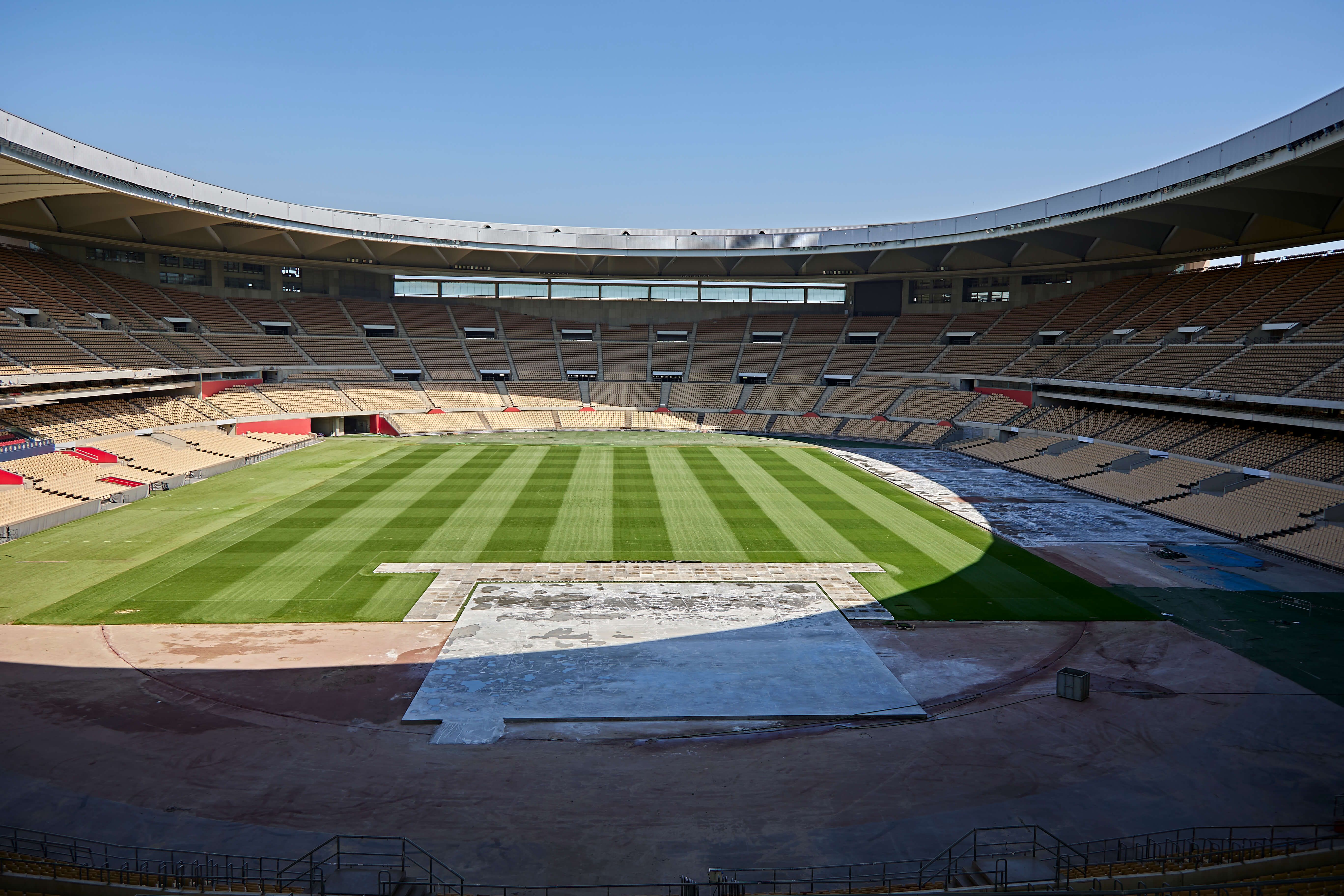 El estadio de La Cartuja, preparado para el circuito internacional de pádel.