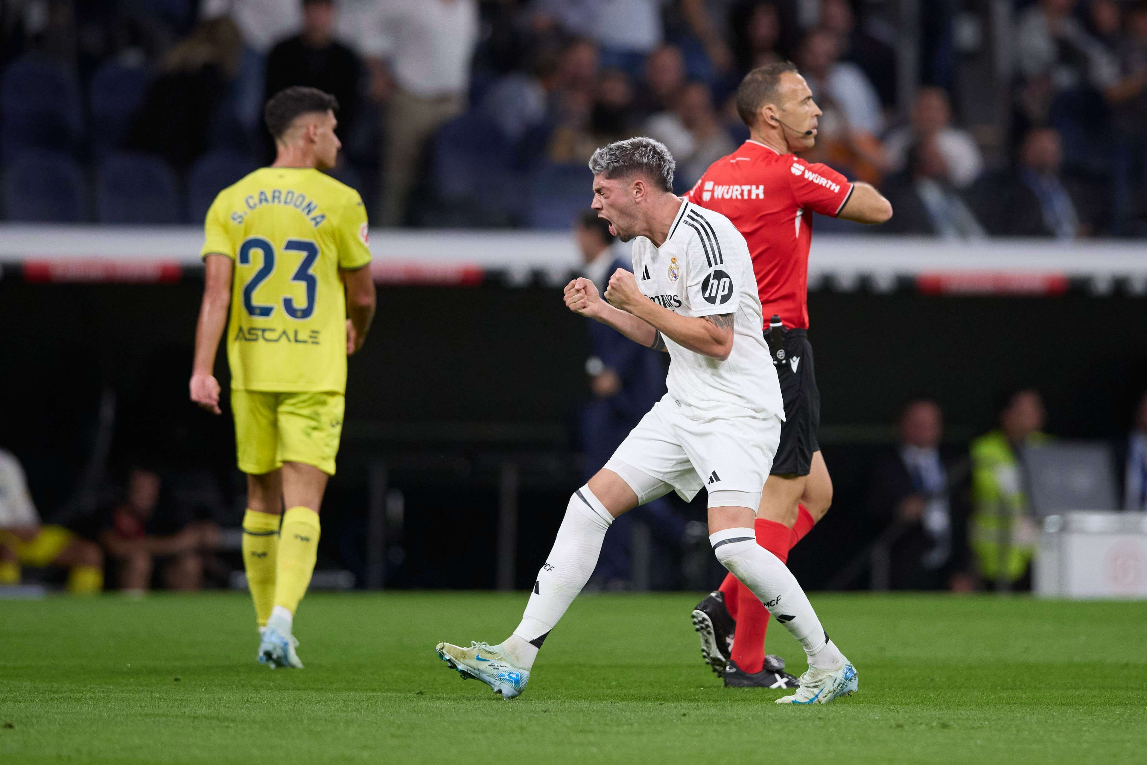 Fede Valverde celebra su gol en el Real Madrid-Villarreal.