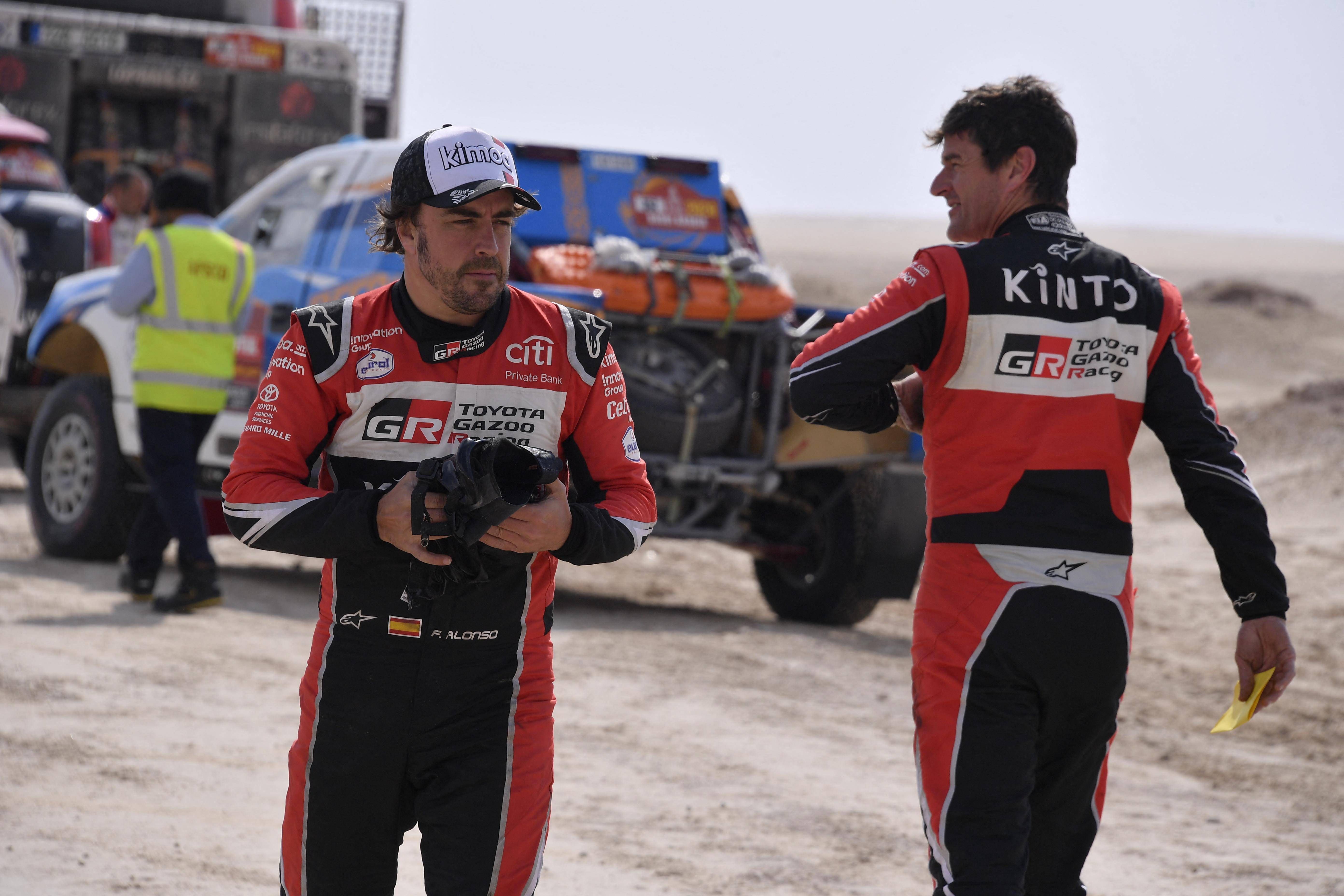 Fernando Alonso y Marc Coma, en el Rally Dakar 2020.