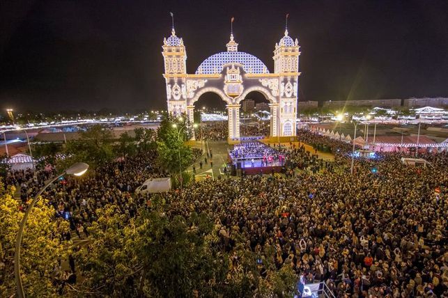  Alumbrado de la Feria de Abril de 2016.