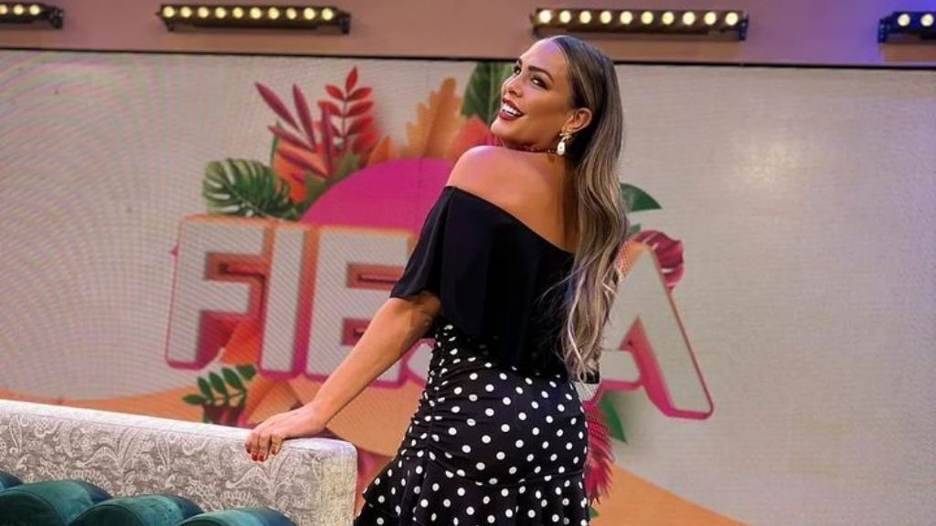 Amor Romeira en el plató de Fiesta