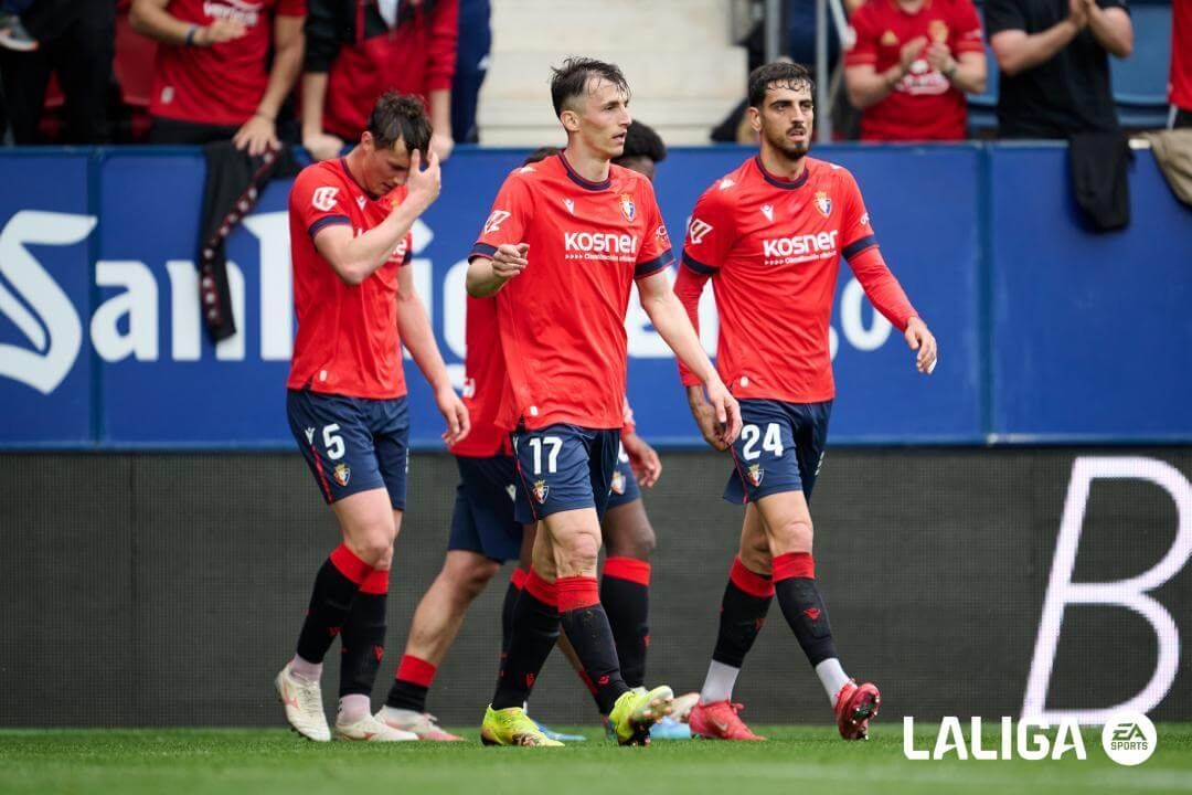  Ante Budimir celebra un gol en el Osasuna-Girona.