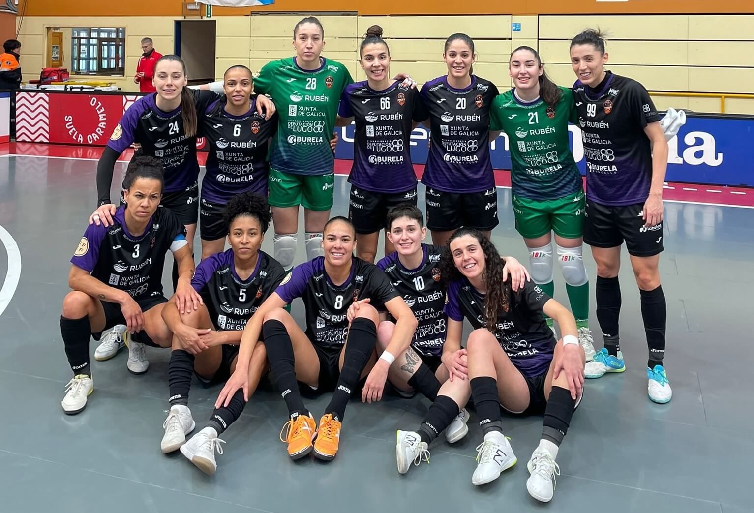 Las jugadoras del Burela FS tras disputar un partido.