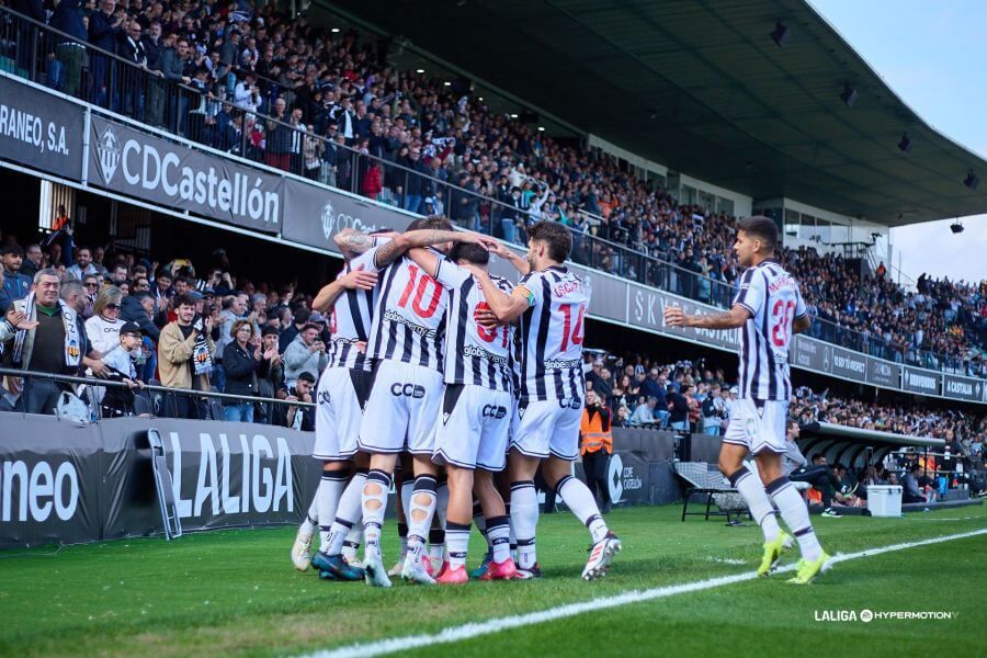  Celebración del Castellón tras uno de sus goles al Eibar.