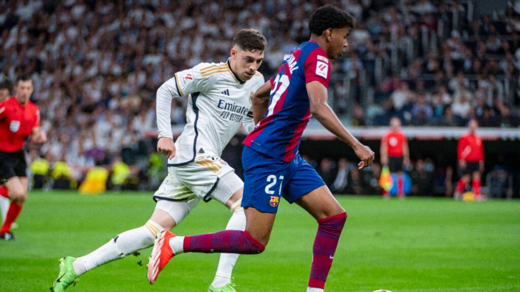  Fede Valverde y Lamine Yamal en El Clásico (Fuente: Cordon Press)