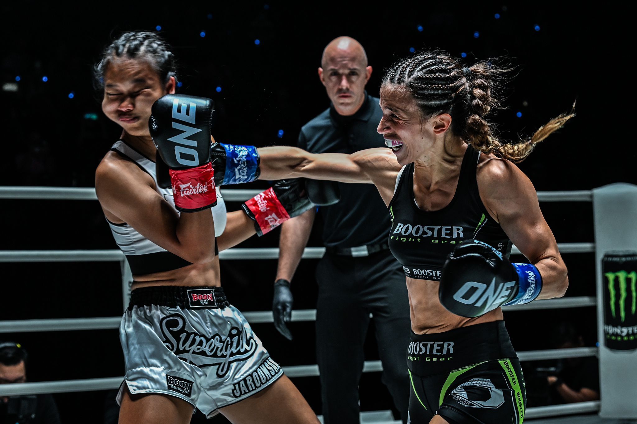  Cristina Morales durante su pelea en Bangkok