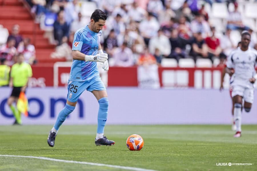  Diego Mariño, durante el Albacete-Granada.