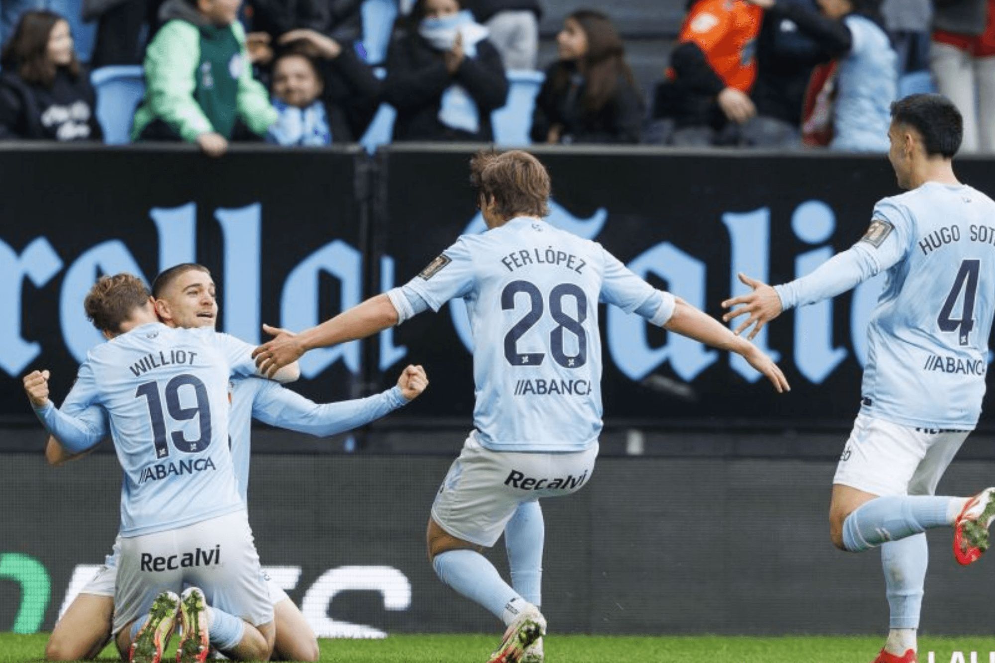  Fer López, Sotelo, Carreira y Swedberg celebran un gol del Celta.