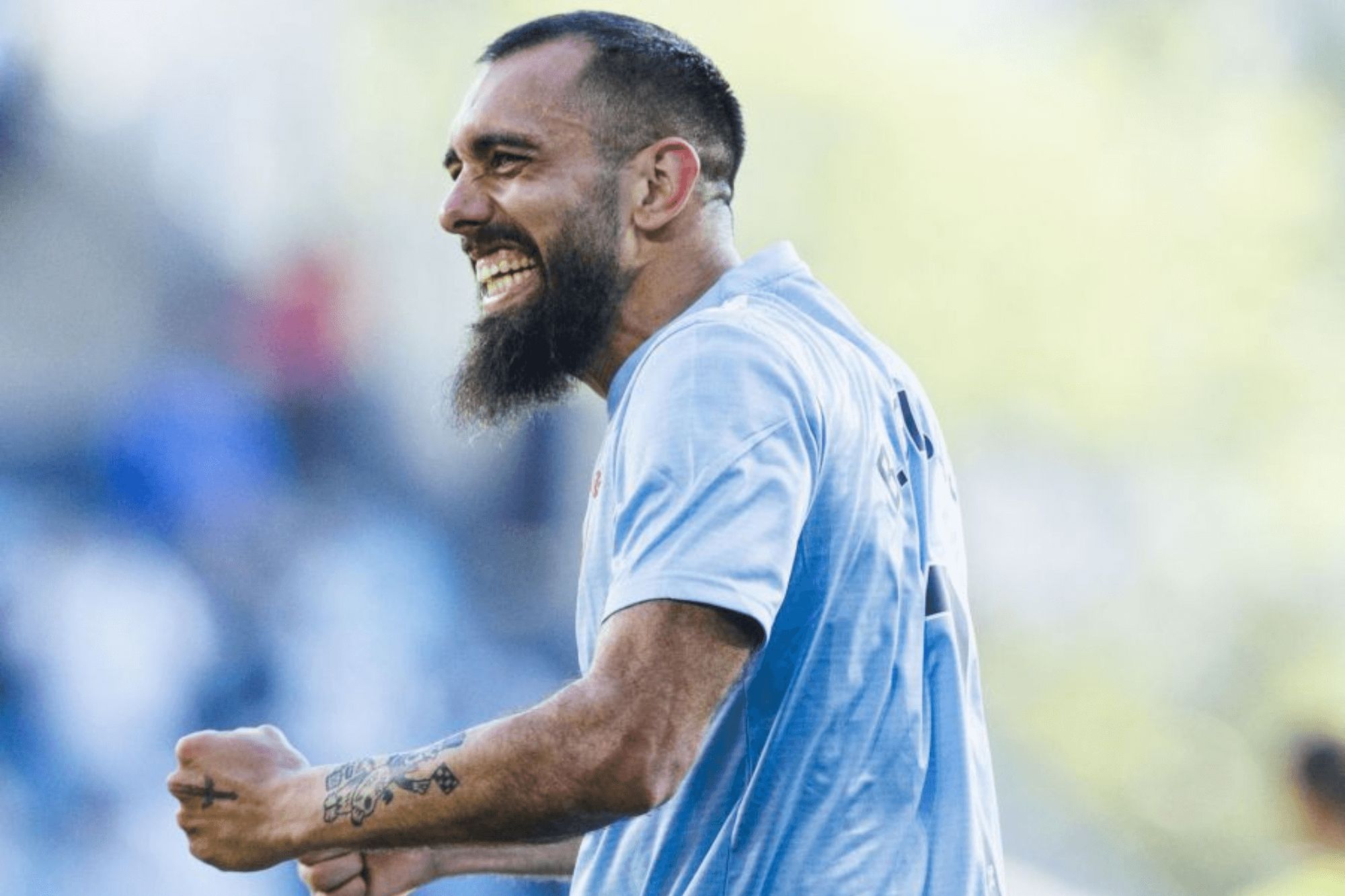 Borja Iglesias celebra su gol ante el Villarreal.