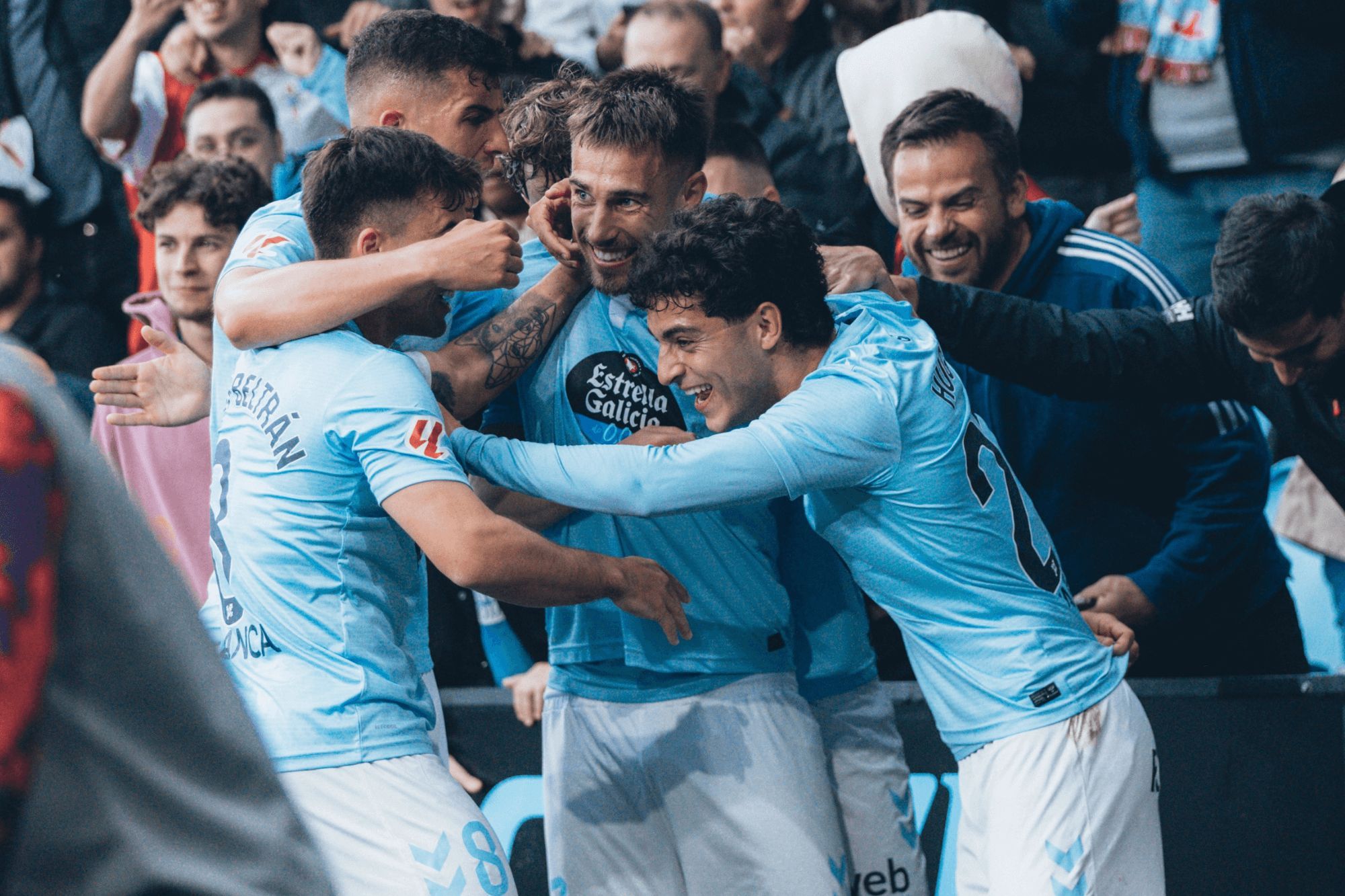  Celebración del gol de Mingueza.