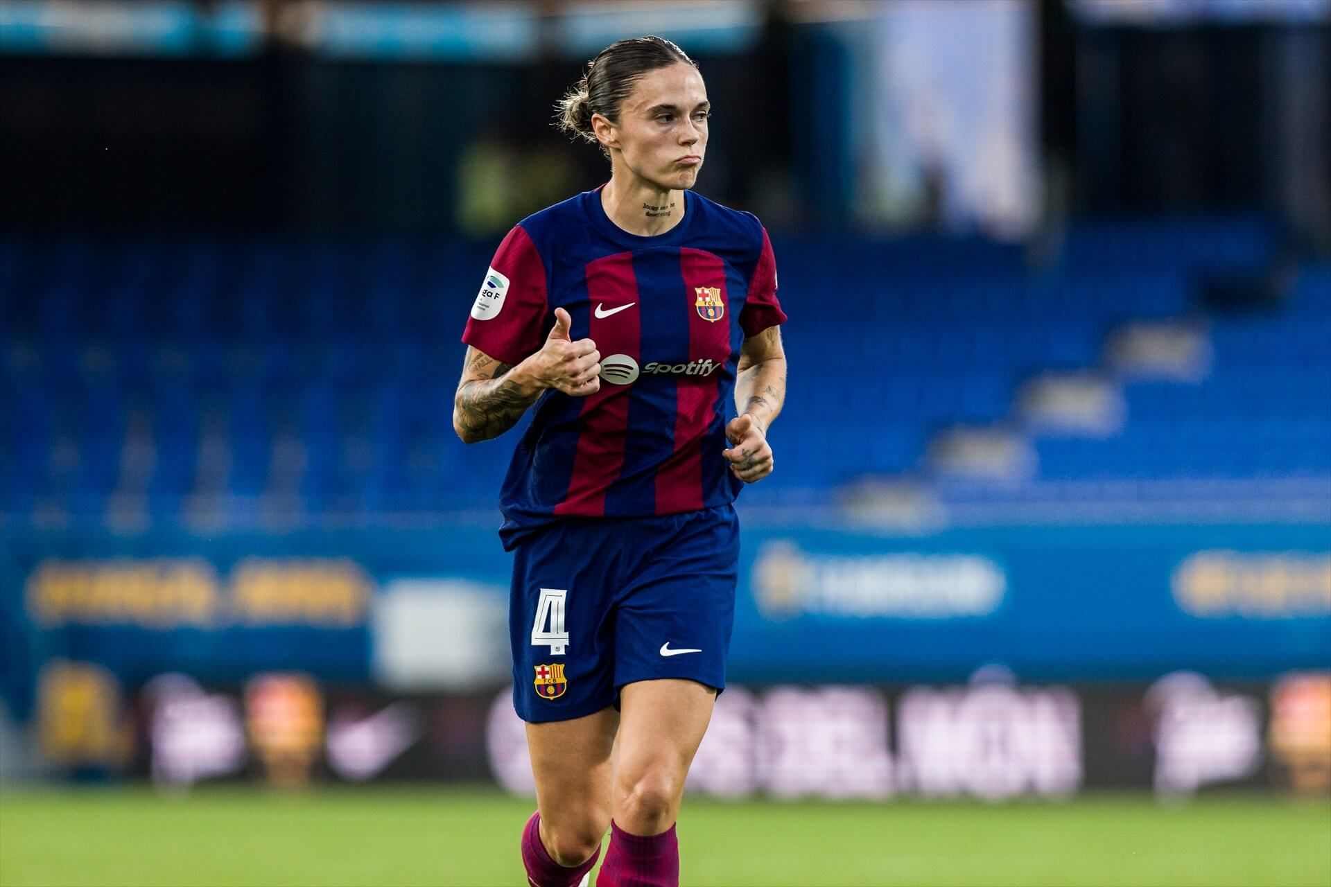  Mapi León durante un encuentro con el FC Barcelona