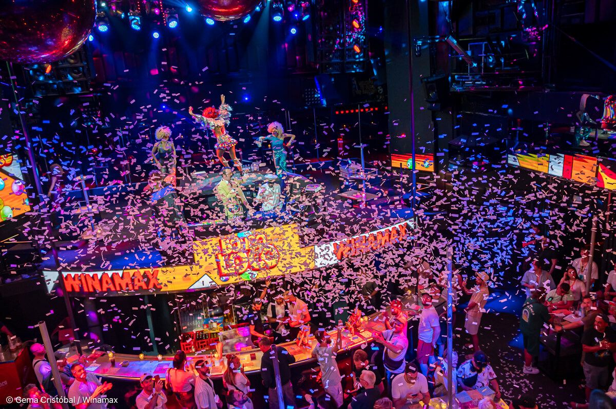 Fiesta en la discoteca del Casino