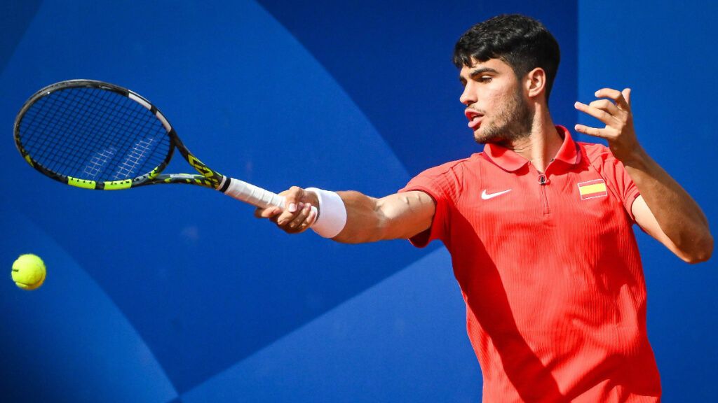  Carlos Alcaraz, durante el partido de dobles con Rafa Nadal en los Juegos Olímpicos (foto: Cordon Press).
