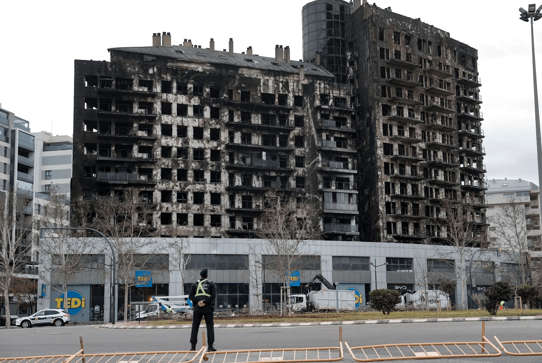  Imágenes tras el incendio de Campanar