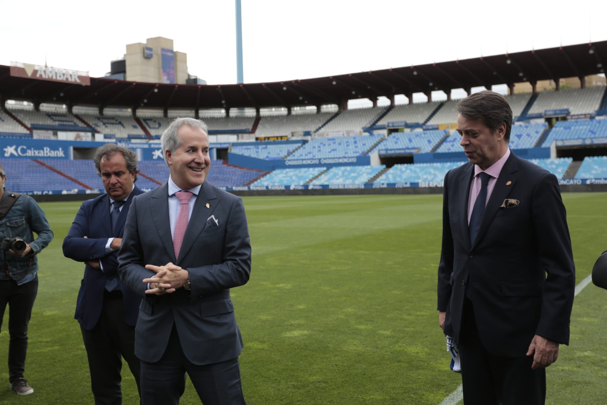 Jorge Mas, sobre el césped de La Romareda