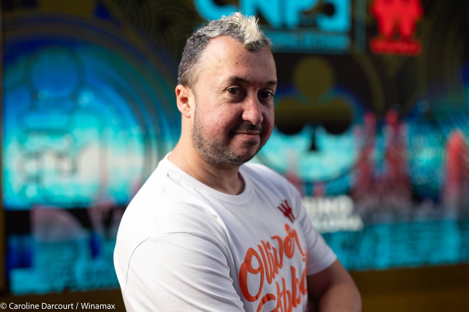  Juan Velasco llega como chipleader a la mesa final