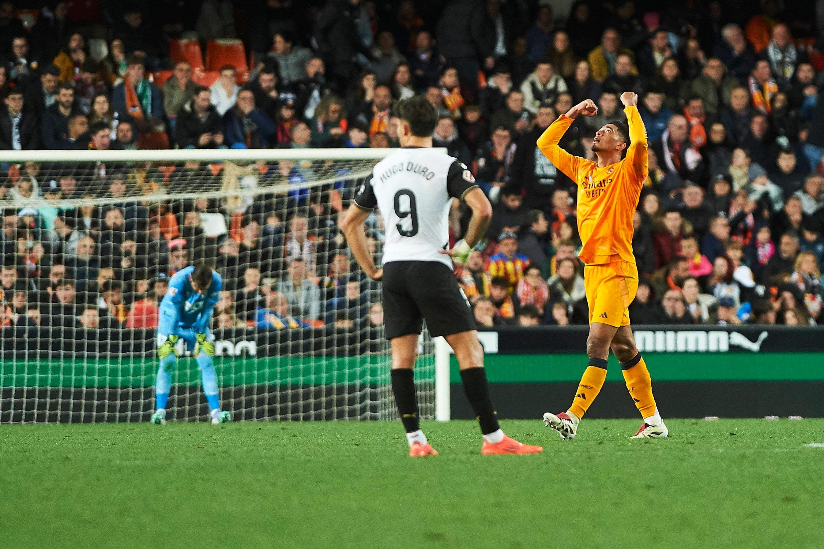  Jude Bellingham celebra su gol en el Valencia-Real Madrid.