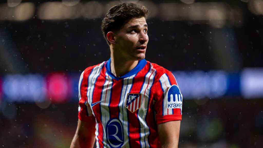  Julián Álvarez en un partido del Atlético de Madrid (Cordon Press)