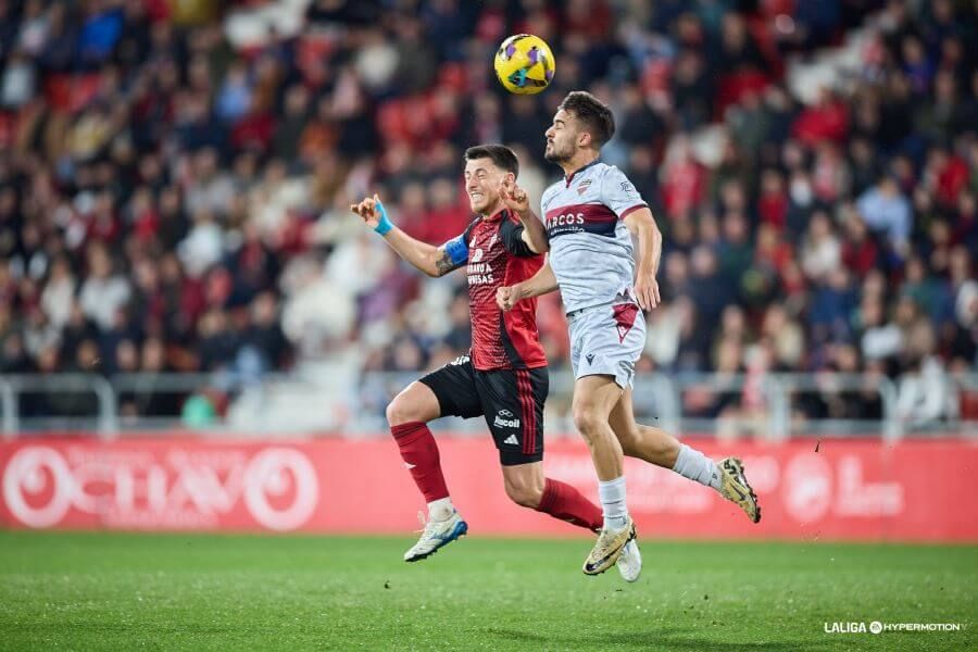 Lance del Mirandés - Levante en Anduva.
