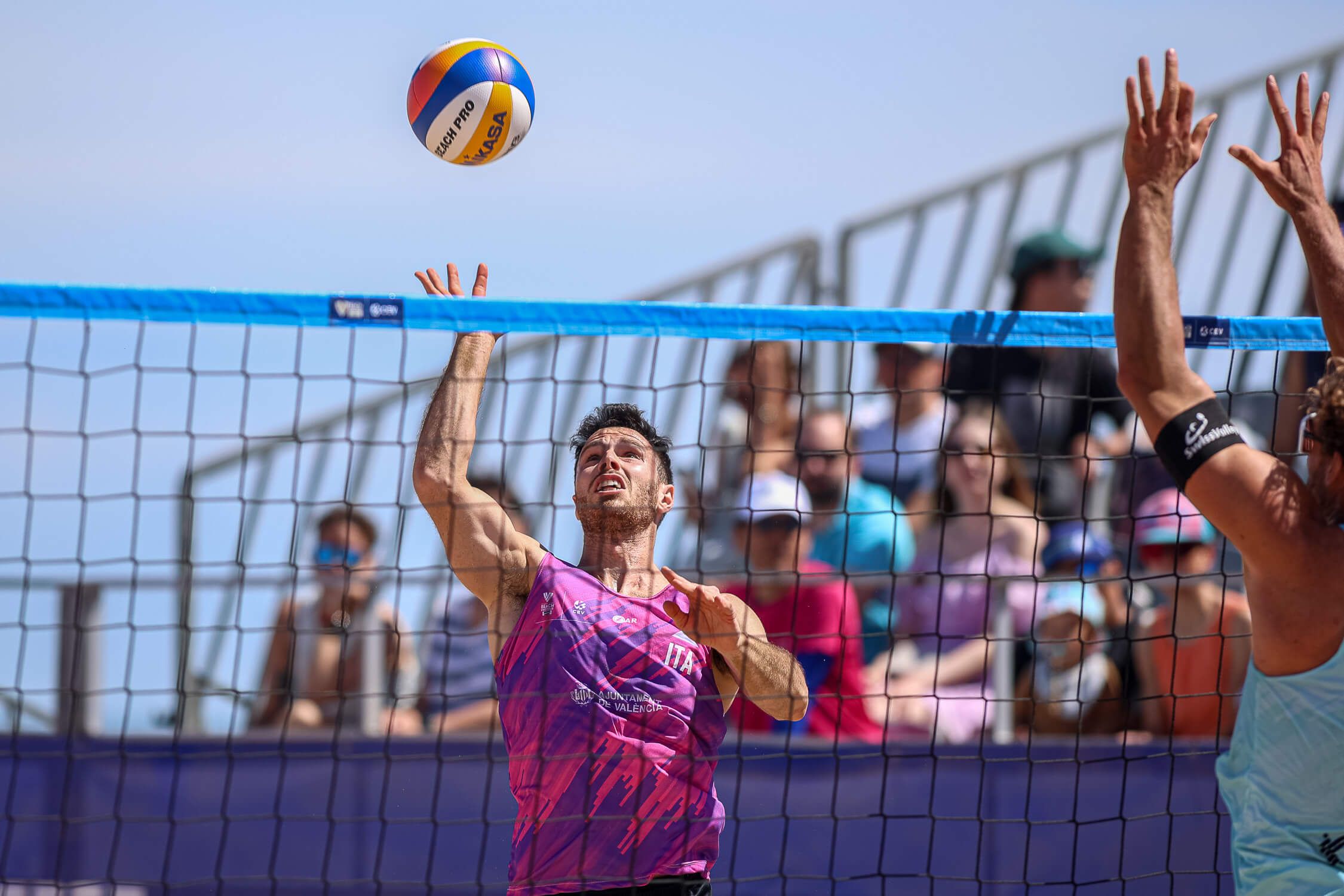 Los hermanos Huerta se visten de oro en el Futures de Valencia