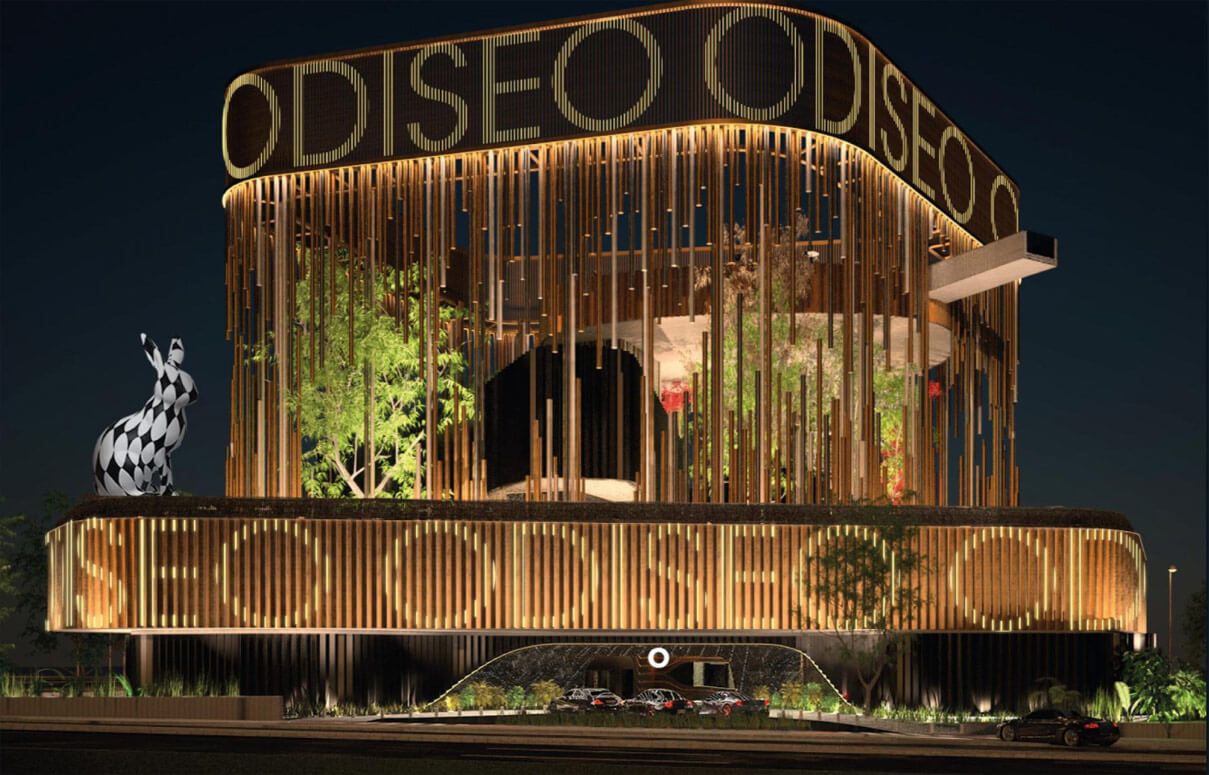  Lucky, el conejo que preside el Odiseo, sede del CNP Winamax 2025 en Murcia