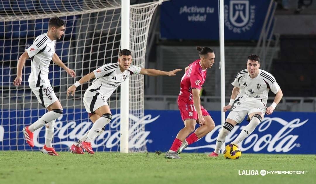  Luismi Cruz, en el Tenerife-Albacete.