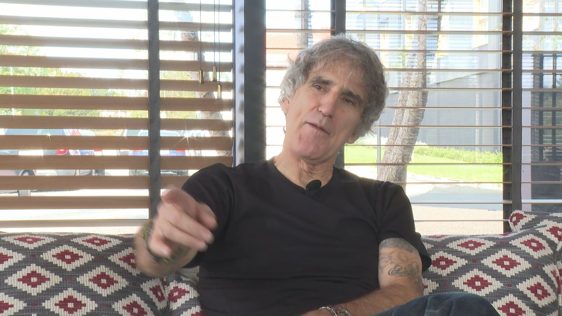 Mikel Erentxun cuenta cómo ve la música a día de hoy.