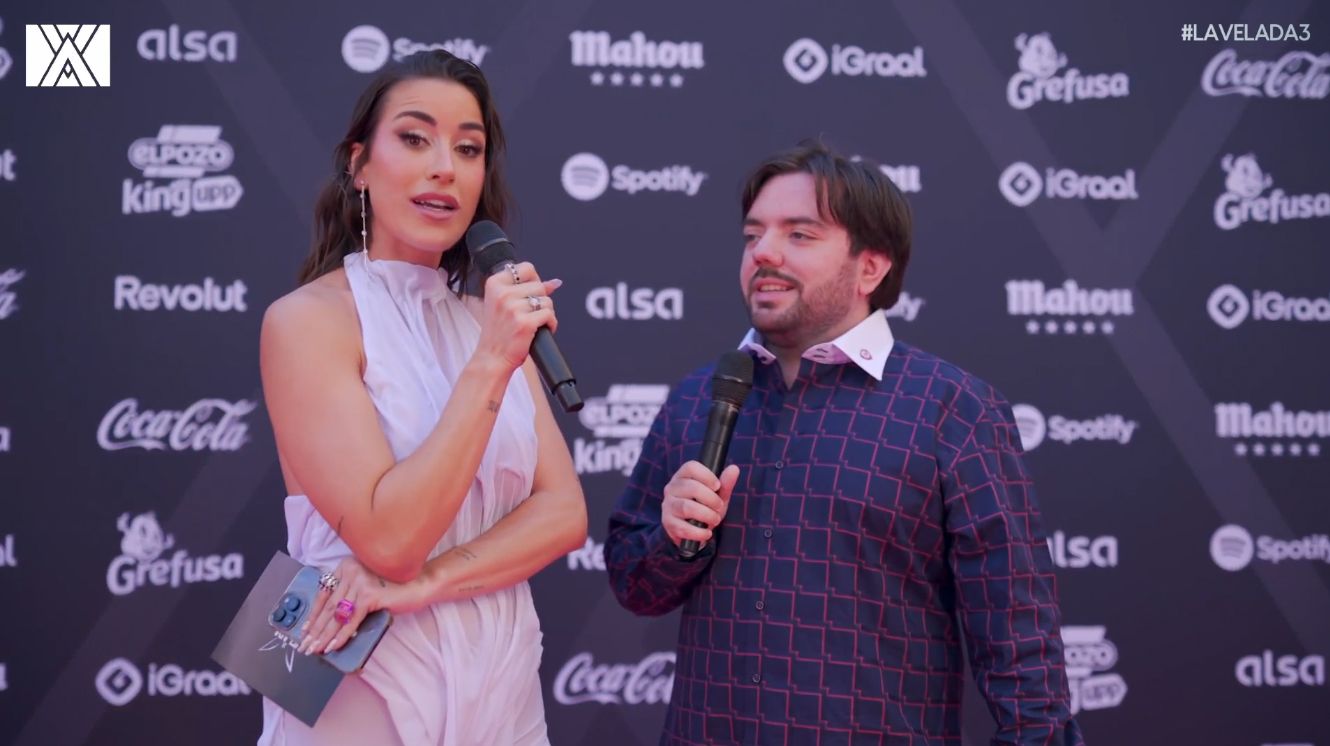  Navarrosa y Paula Gonu, presentadores de la Alfombra Roja
