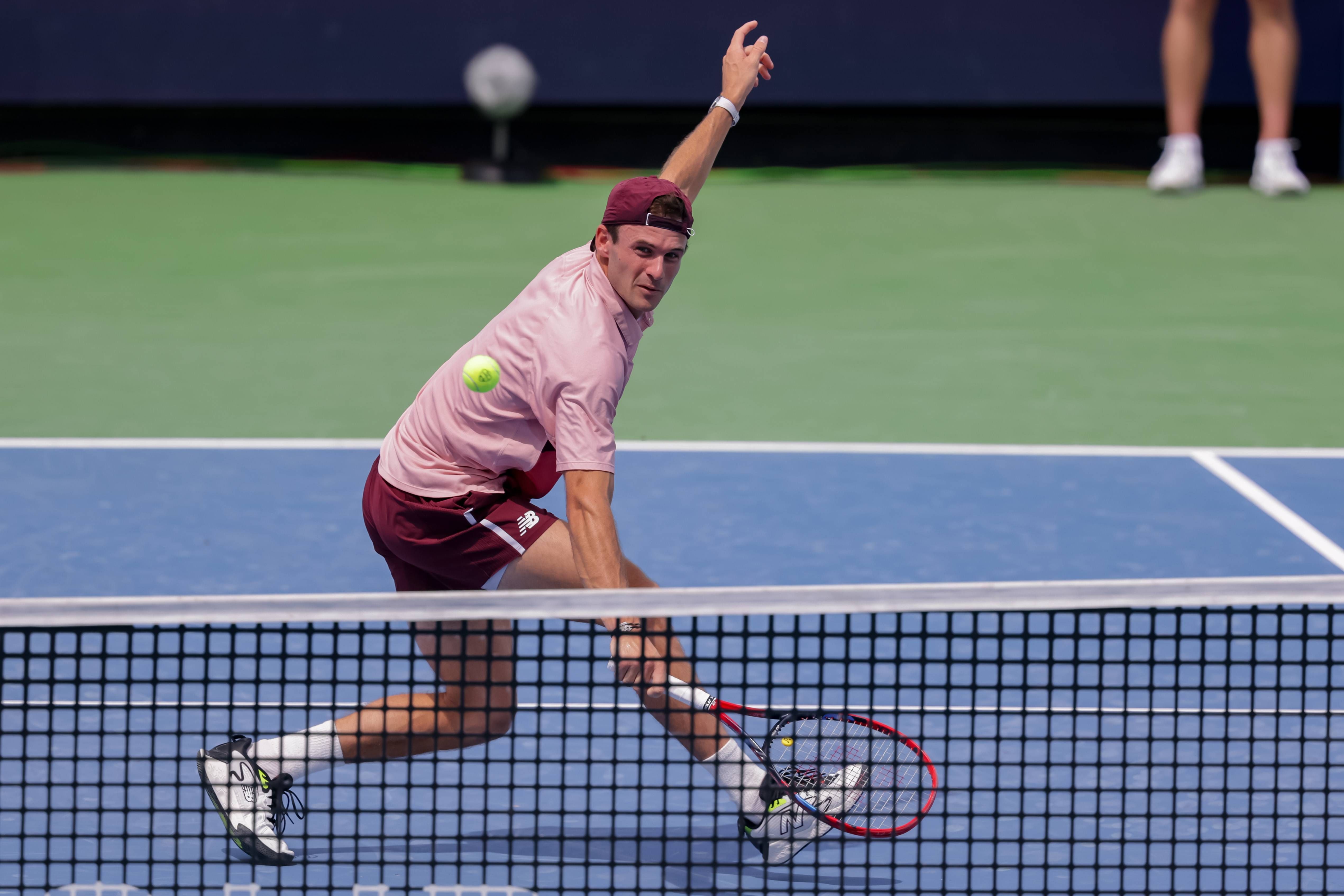 Paul jugando contra Carlos Alcaraz (Cordon Press)