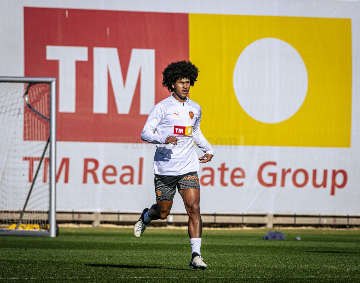  Peter Federico González