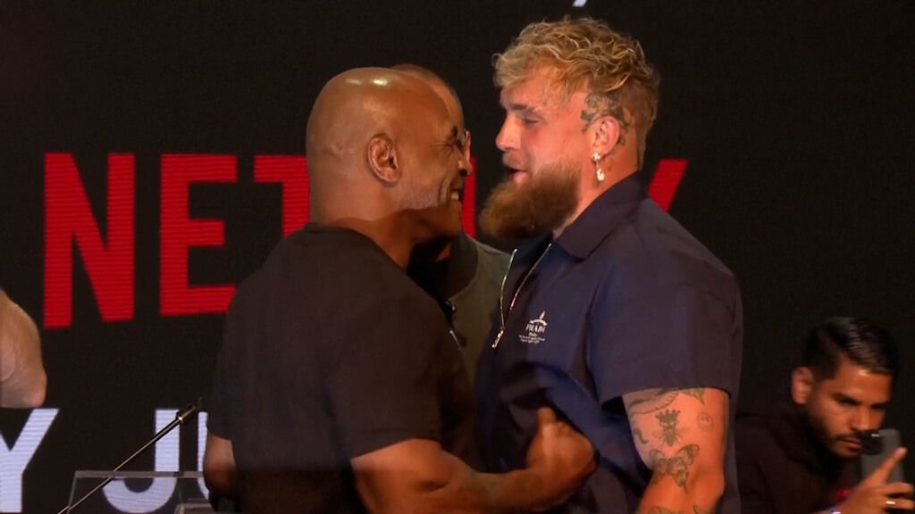 Mike Tyson y Jake Paul en el careo.