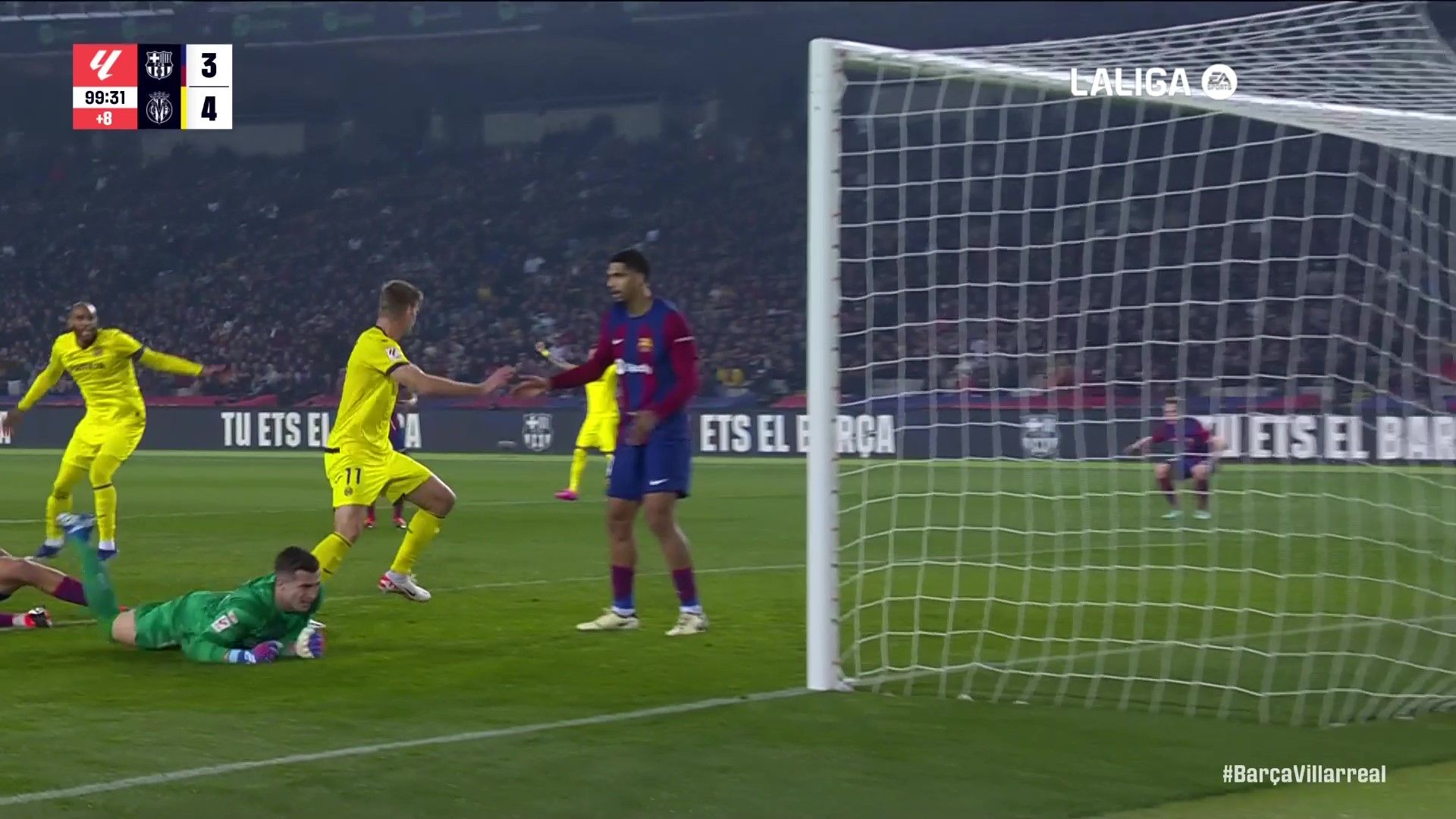  Sorloth marca el gol de la victoria.