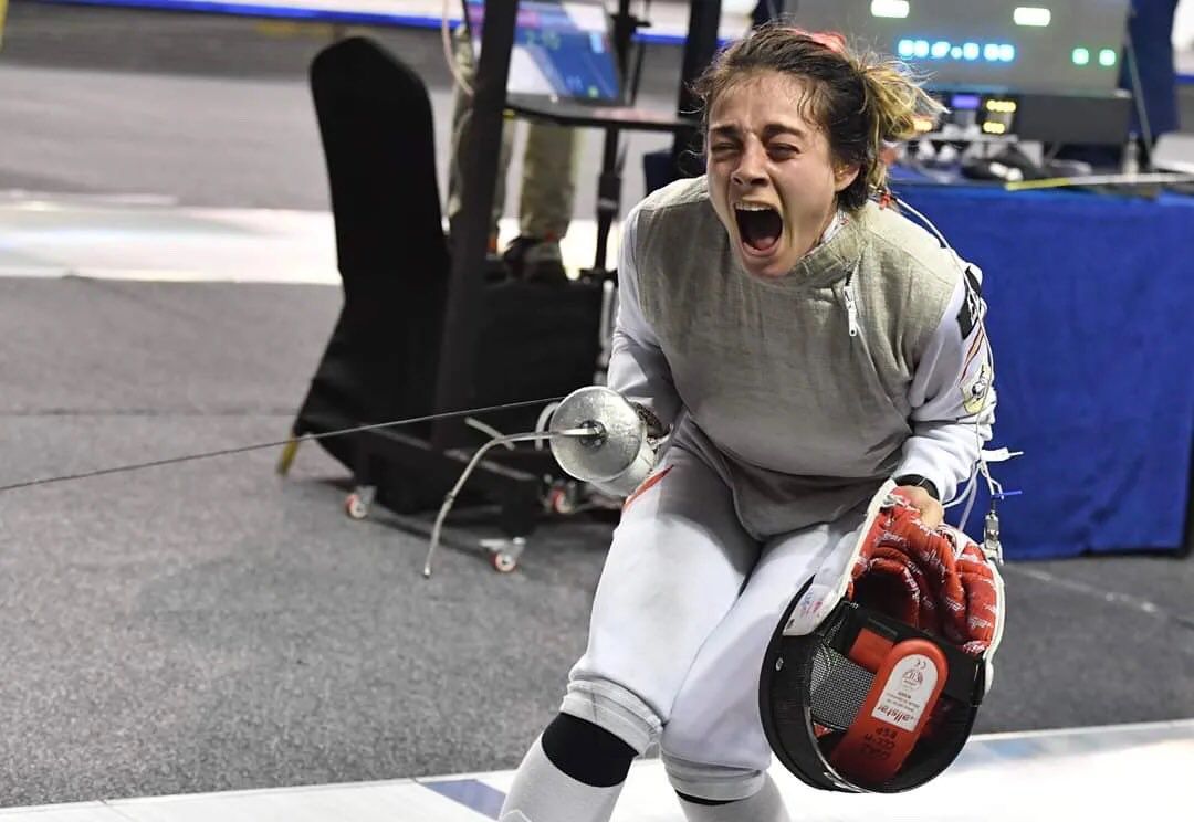 Teresa Díaz celebra con rabia un triunfo.