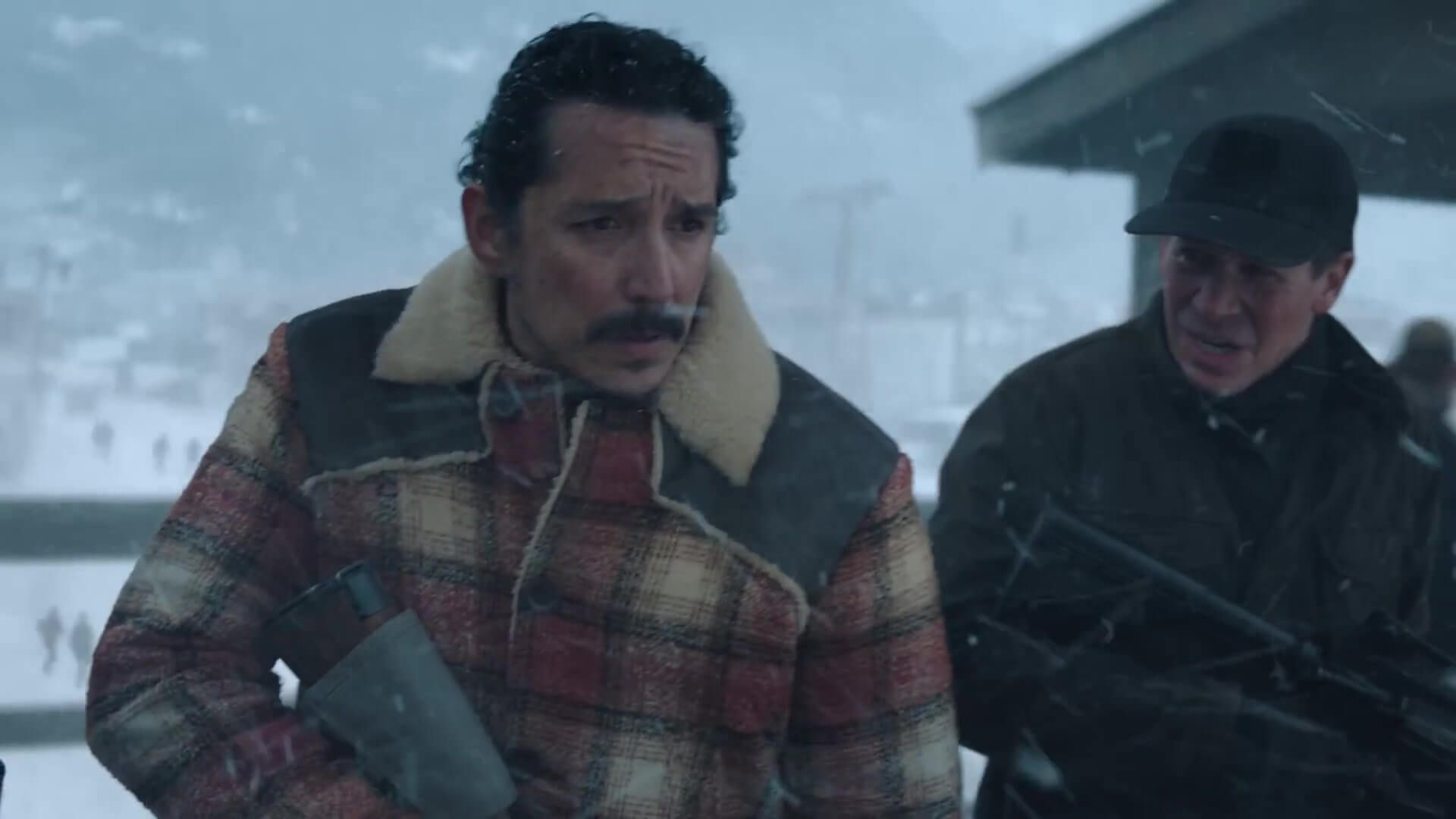 Tommy Miller (Gabriel Luna) en el tráiler de la segunda temporada de The Last of Us.