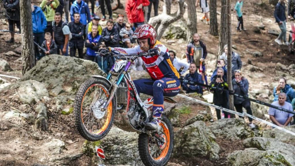  Toni Bou, logrando un nuevo título mundial en el TrialGP.